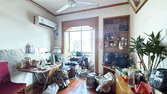 俞范新村二手房实景图