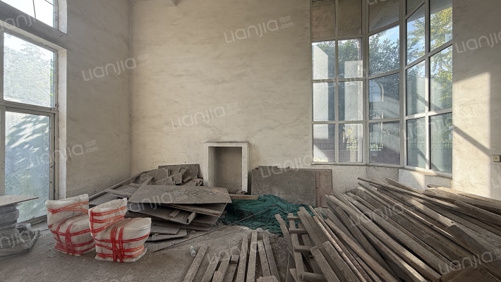 领秀别墅二手房实景图