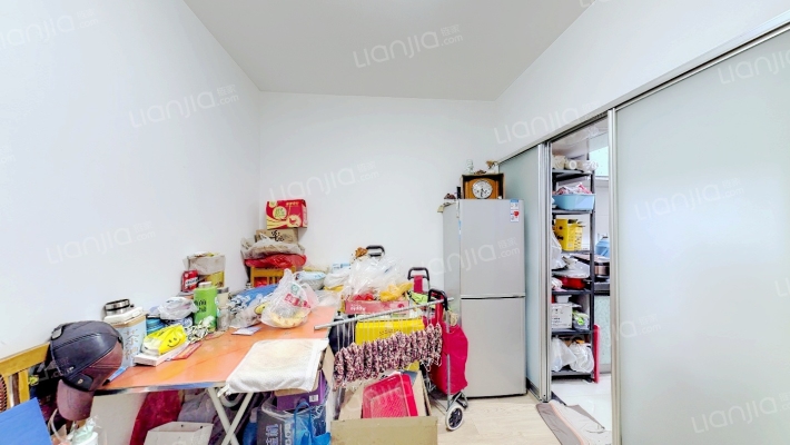 建康新村二手房实景图