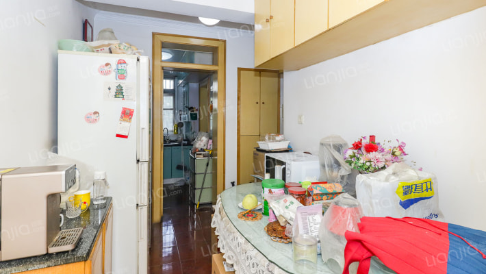 场中路2601弄二手房实景图