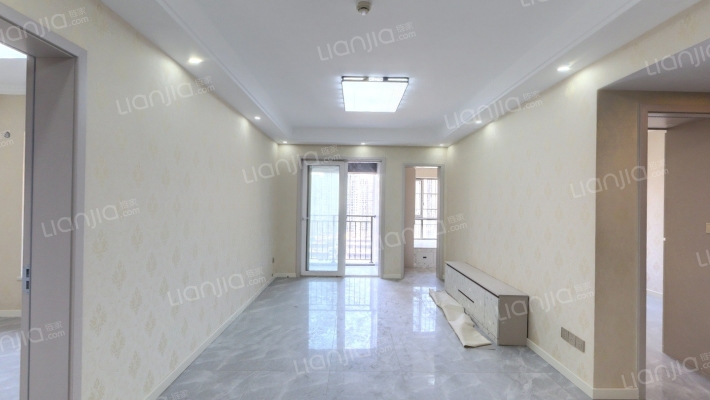 融创春晖十里御峰庭二手房实景图