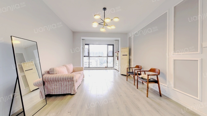 远大中央公园二手房实景图