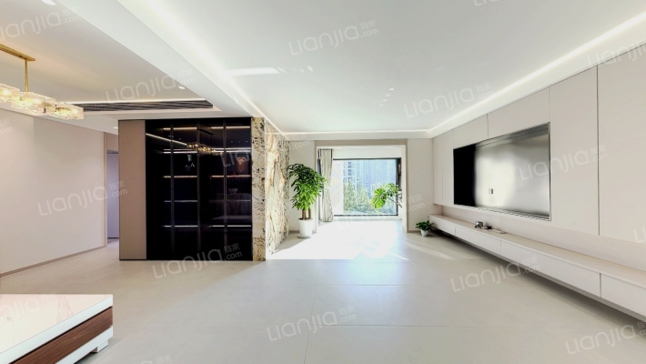 皇家花园二手房实景图