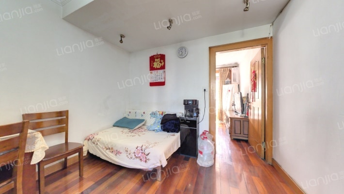 齐八小区二手房实景图