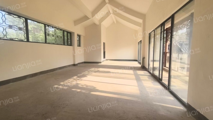 三峨街998号二手房实景图