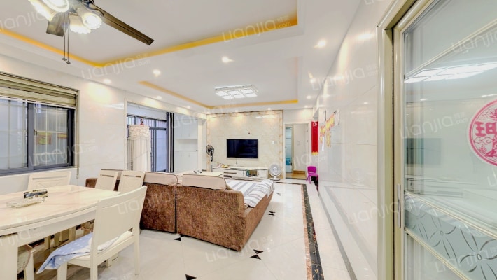 中悦领秀城二手房实景图