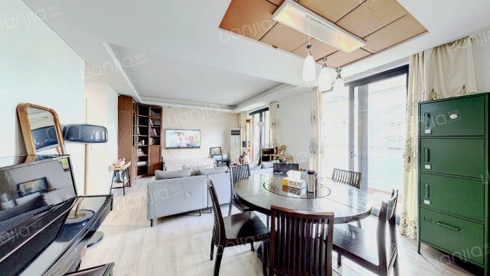 古北嘉年华庭二手房实景图