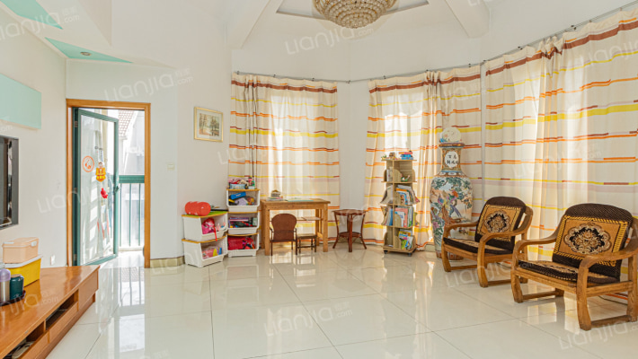 四季经典二手房实景图