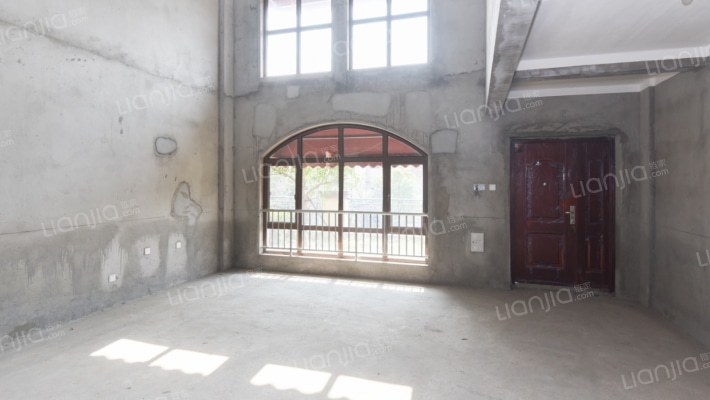 藏珑谷山庄二手房实景图