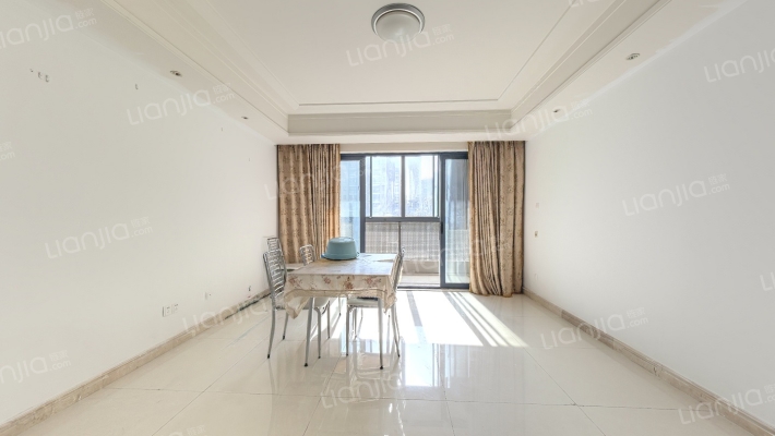 合生江湾国际公寓二手房实景图