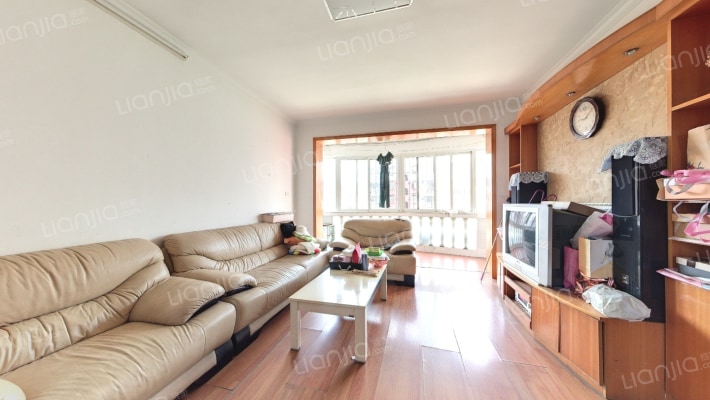 建材花园小区二手房实景图