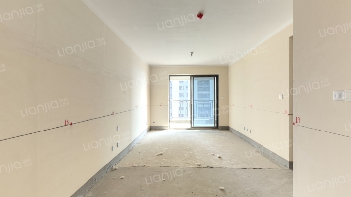 亚新美好书苑二手房实景图