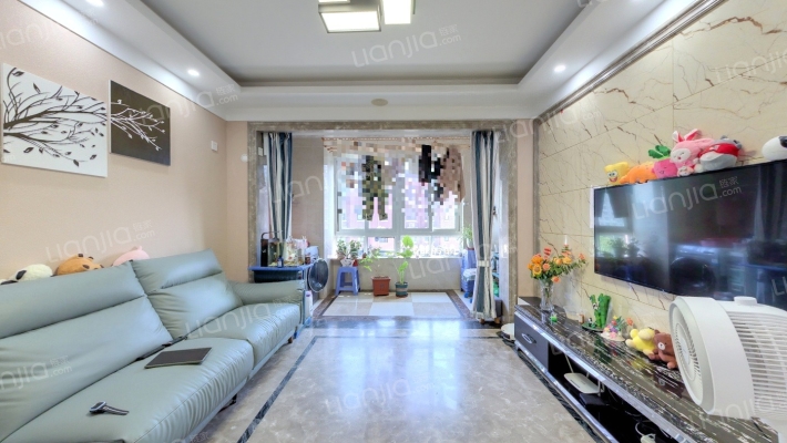 文一名门湖畔东区二手房实景图