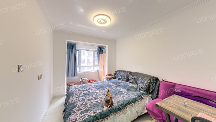 世代公园里二手房实景图