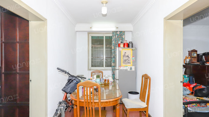 兴泉小区二手房实景图