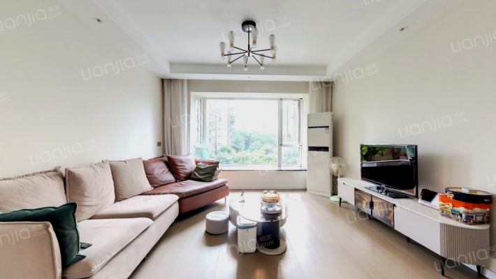 骑龙山庄(南岸)二手房实景图