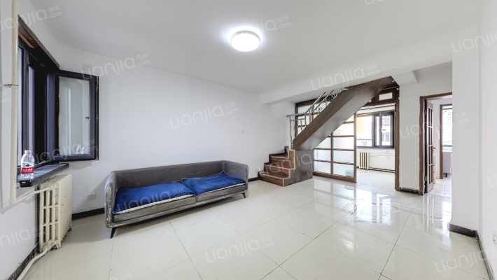 新桥大街61号院二手房实景图