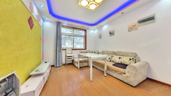 崧泽华城华中苑二区二手房实景图