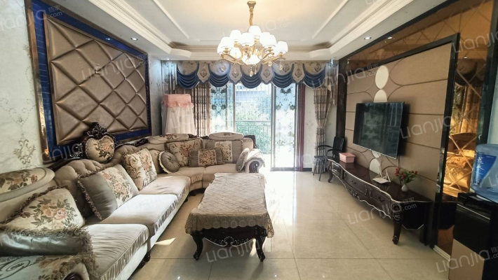 金山水岸A区二手房实景图