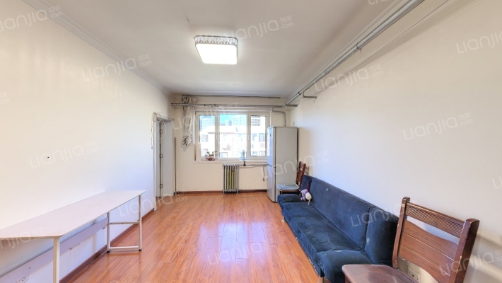 西上园老三区二手房实景图