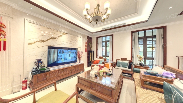 南山雨果(别墅)二手房实景图