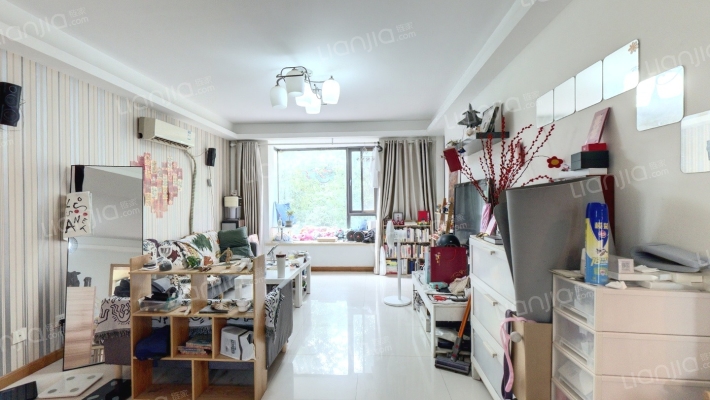东郊小镇第二街区二手房实景图