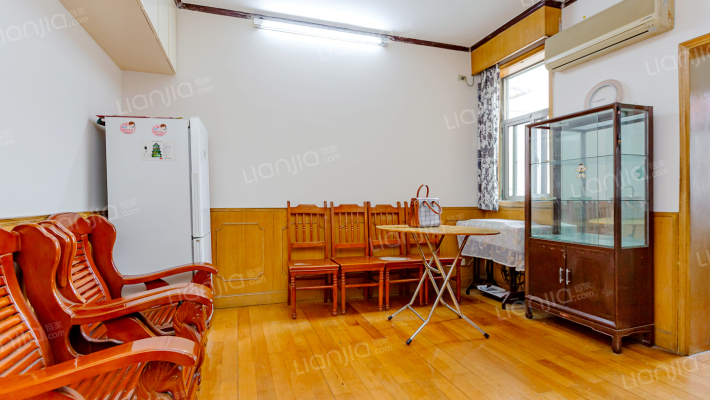 万荣新苑二手房实景图