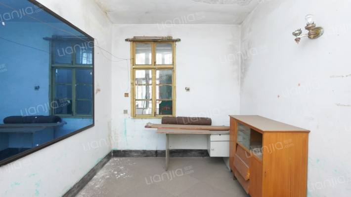 万里城墙二手房实景图