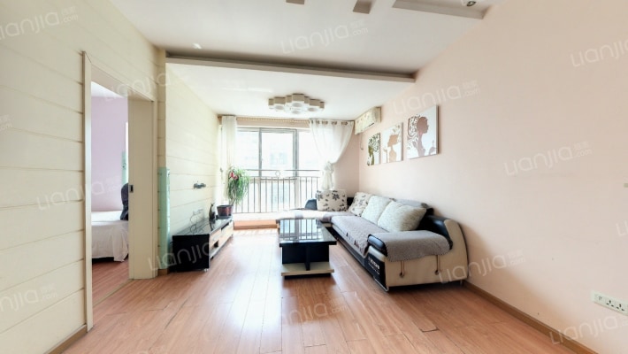 翡翠公寓二手房实景图