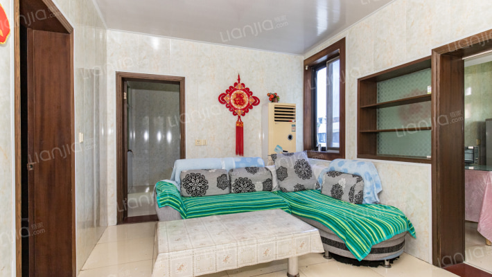 凤美新村二手房实景图