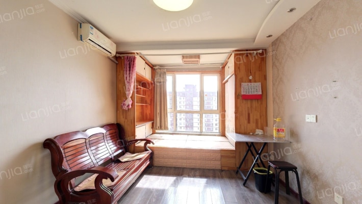 顶秀金石家园二手房实景图