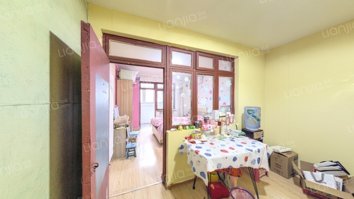 草场街二手房实景图