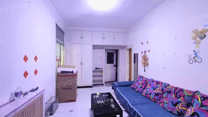 土产卫校综合楼二手房实景图