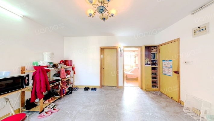 卫桥新村二手房实景图