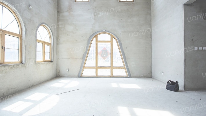 西郊高尔夫庄园二手房实景图