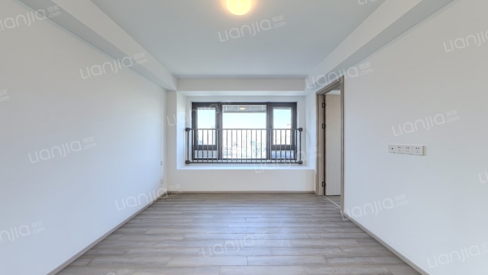 咏兰郡二手房实景图