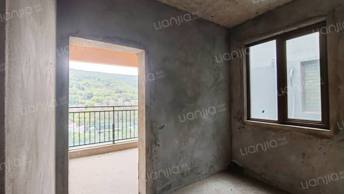 山涧锦苑二手房实景图