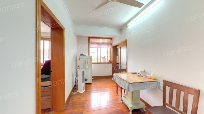 沁园新村三社区二手房实景图