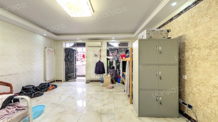 市地税宿舍二手房实景图