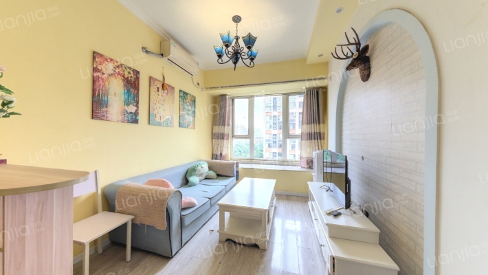 华宇静苑一期二手房实景图