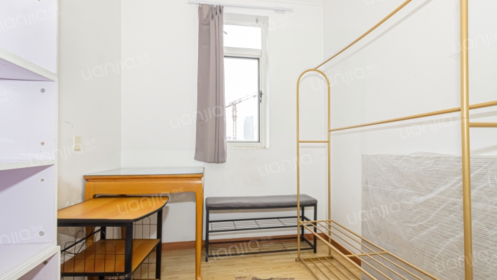 长海一村二手房实景图