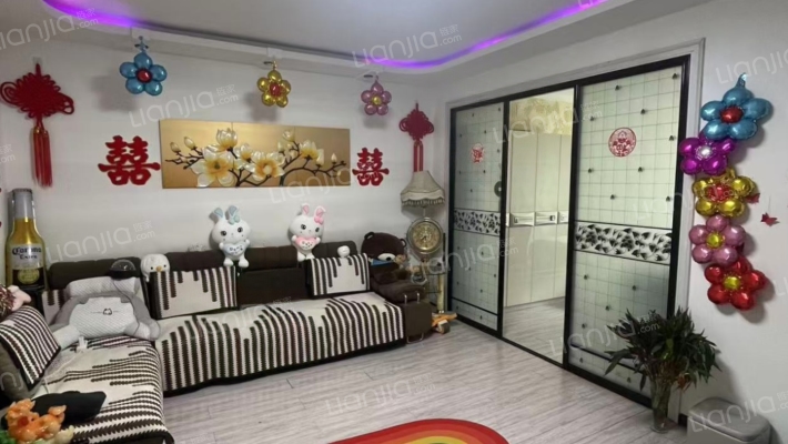 公交家园二手房实景图