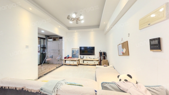 美吉丽鼎通大厦二手房实景图