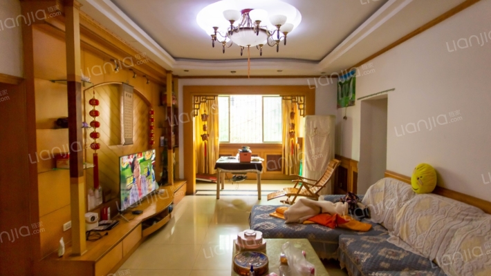 骑鞍街二手房实景图