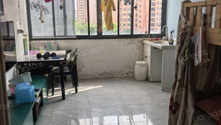怡静园二手房实景图