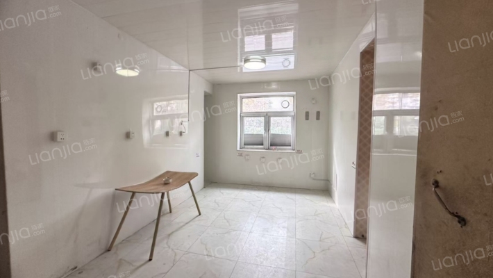 何兴里二手房实景图