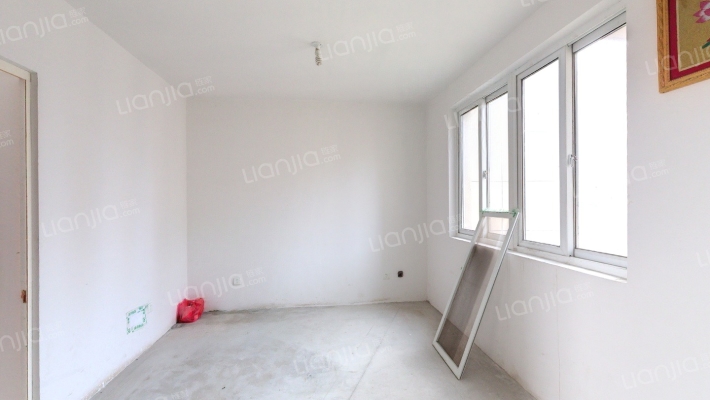 新荣家园二手房实景图