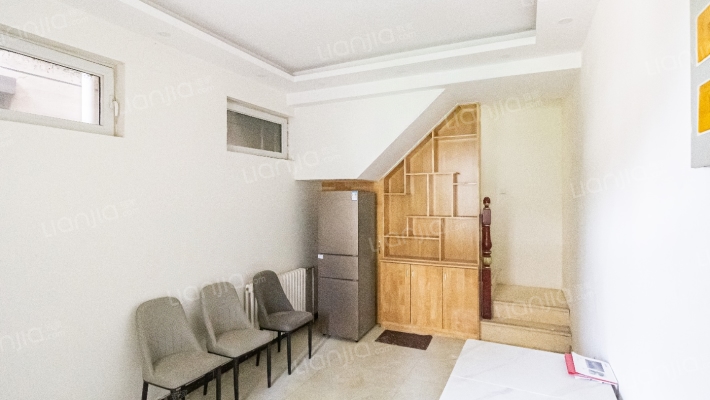 中建长清湖瑜园二手房实景图