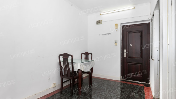 新泉大厦二手房实景图