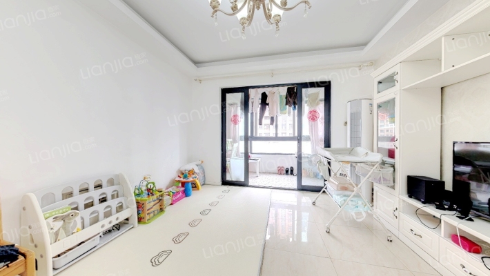 东方冠郡二期二手房实景图